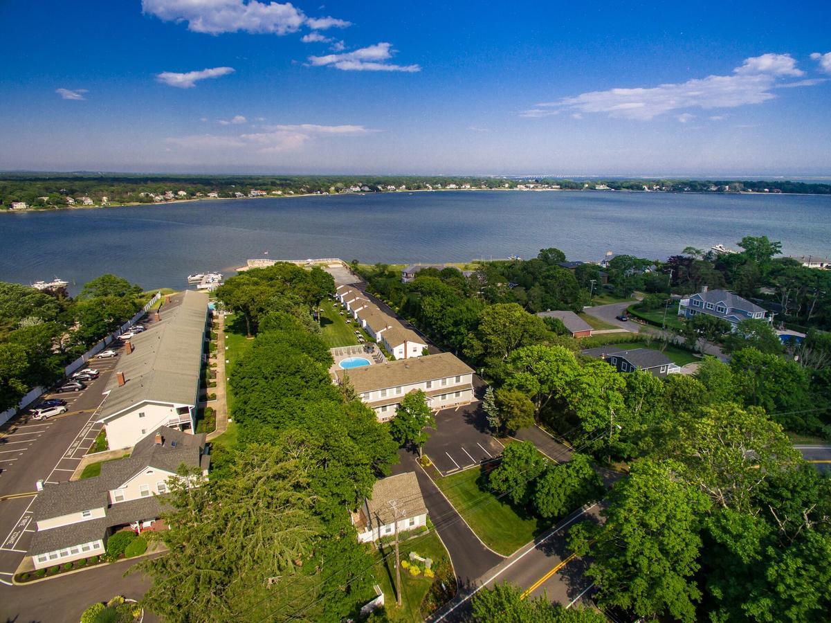 Colonial Shores Resort ハンプトン・ベイズ エクステリア 写真